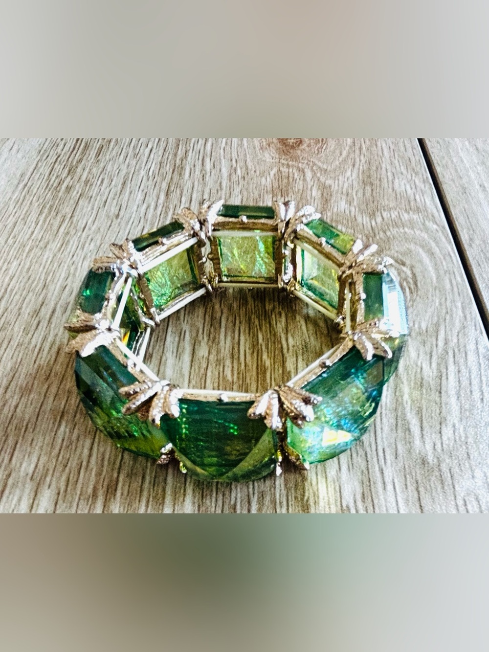 Green Tsavorite Crystal bracelet with gold Filagree accent - Picture 1 of 4
